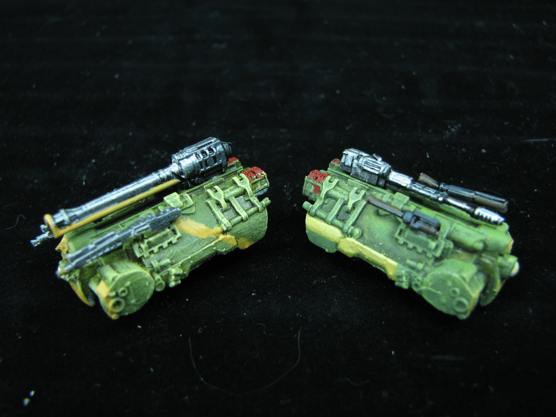1/144 Scale Mini — Loyalist Treadbikes