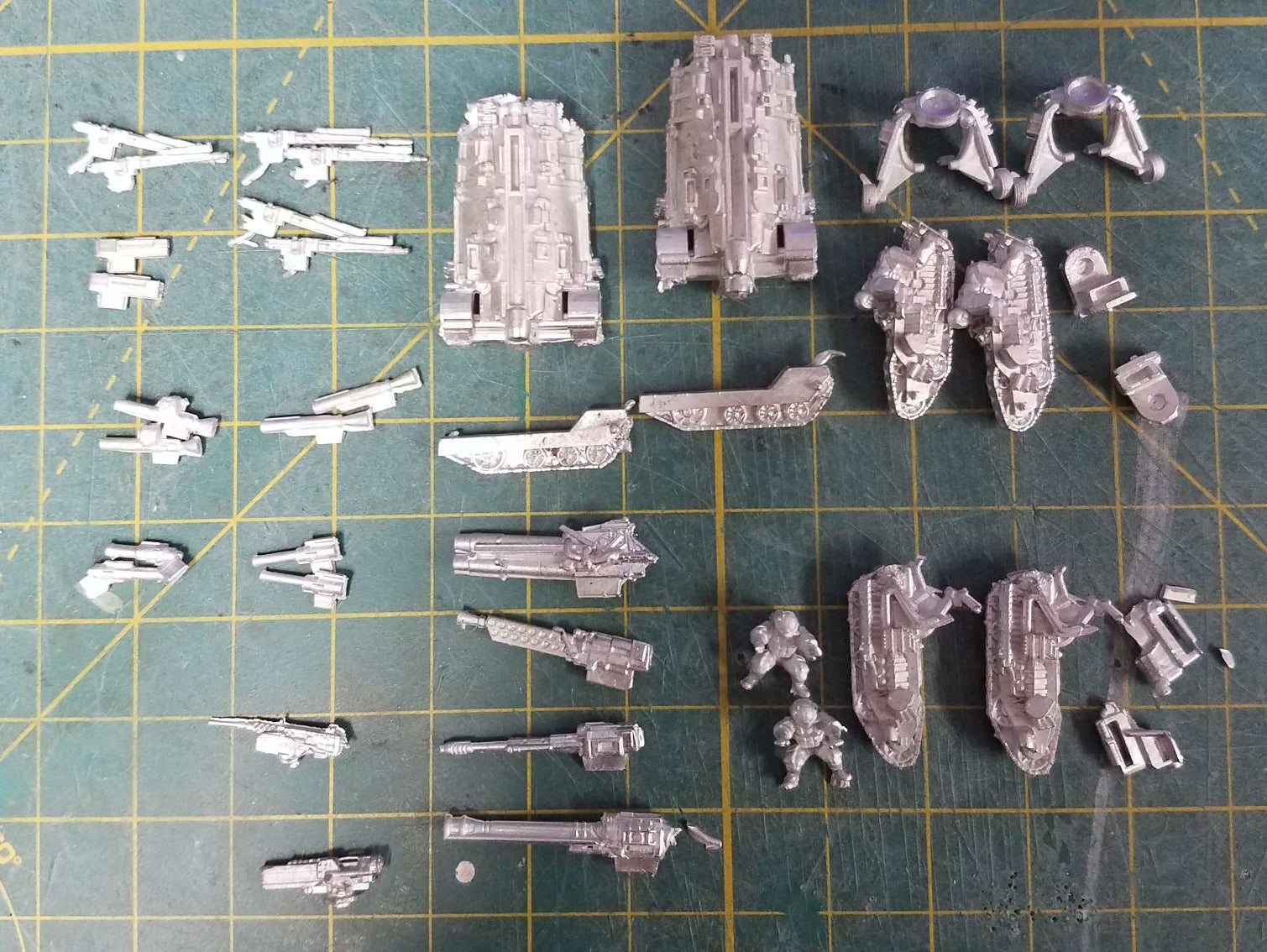 1/144 Scale Mini — Loyalist Treadbikes
