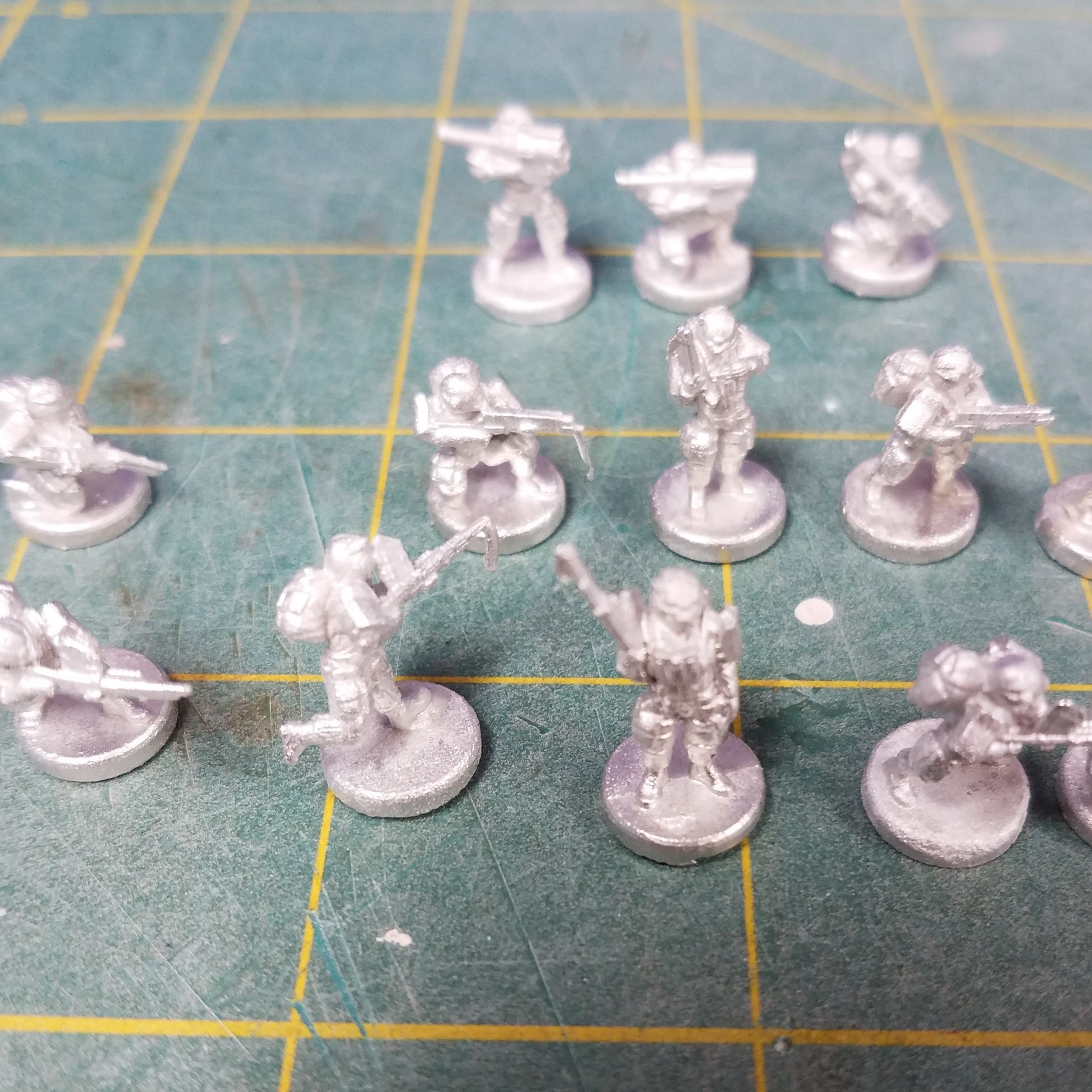 1/144 Scale Mini — Loyalist Infantry