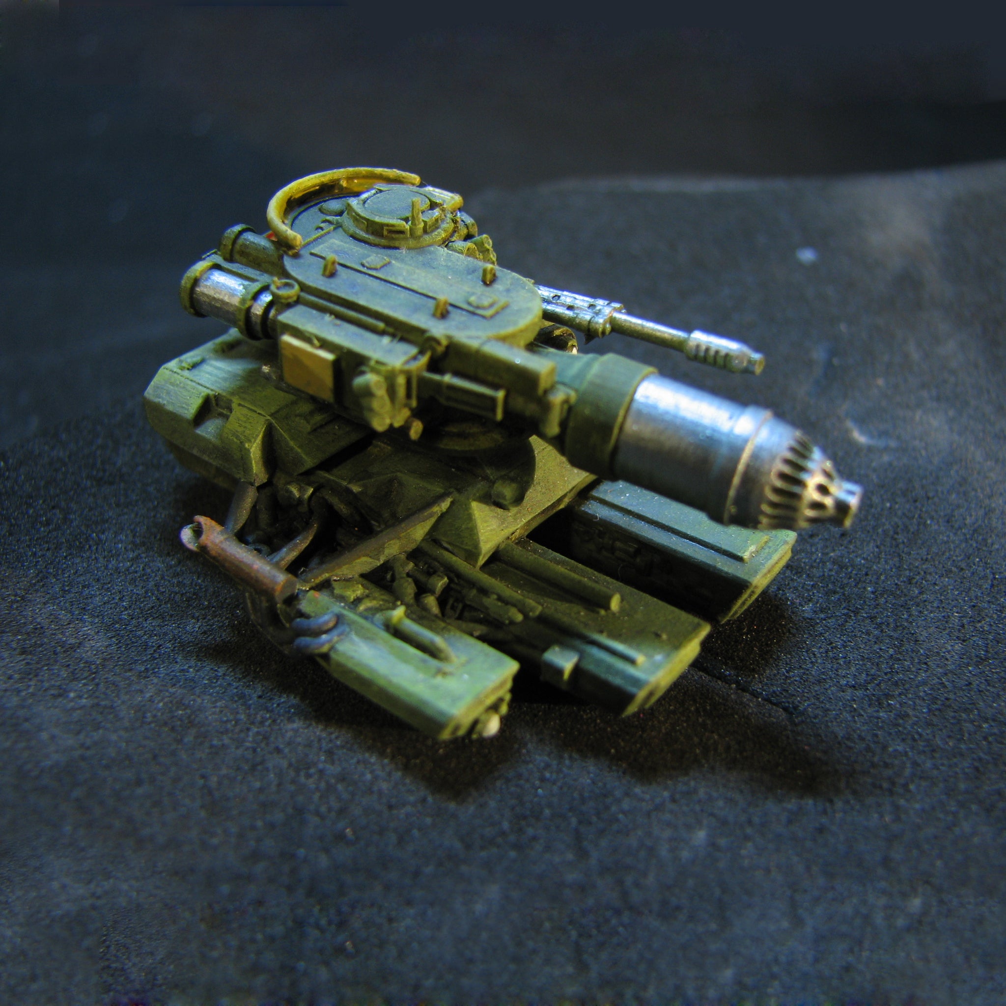1/144 Scale Mini — Loyalist Broadsword