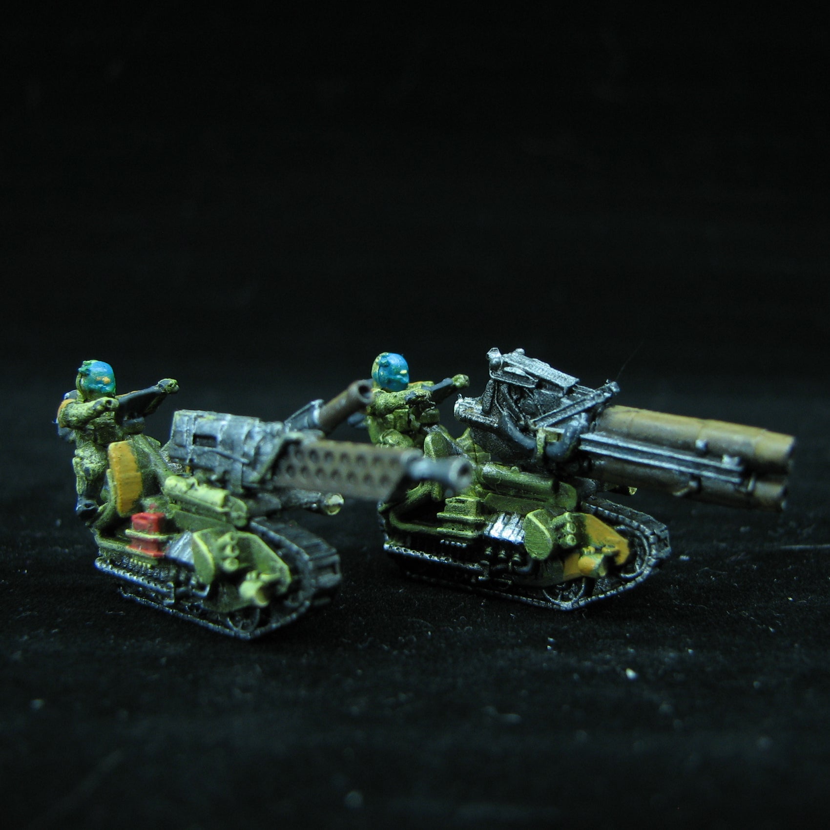 1/144 Scale Mini — Loyalist Treadbikes