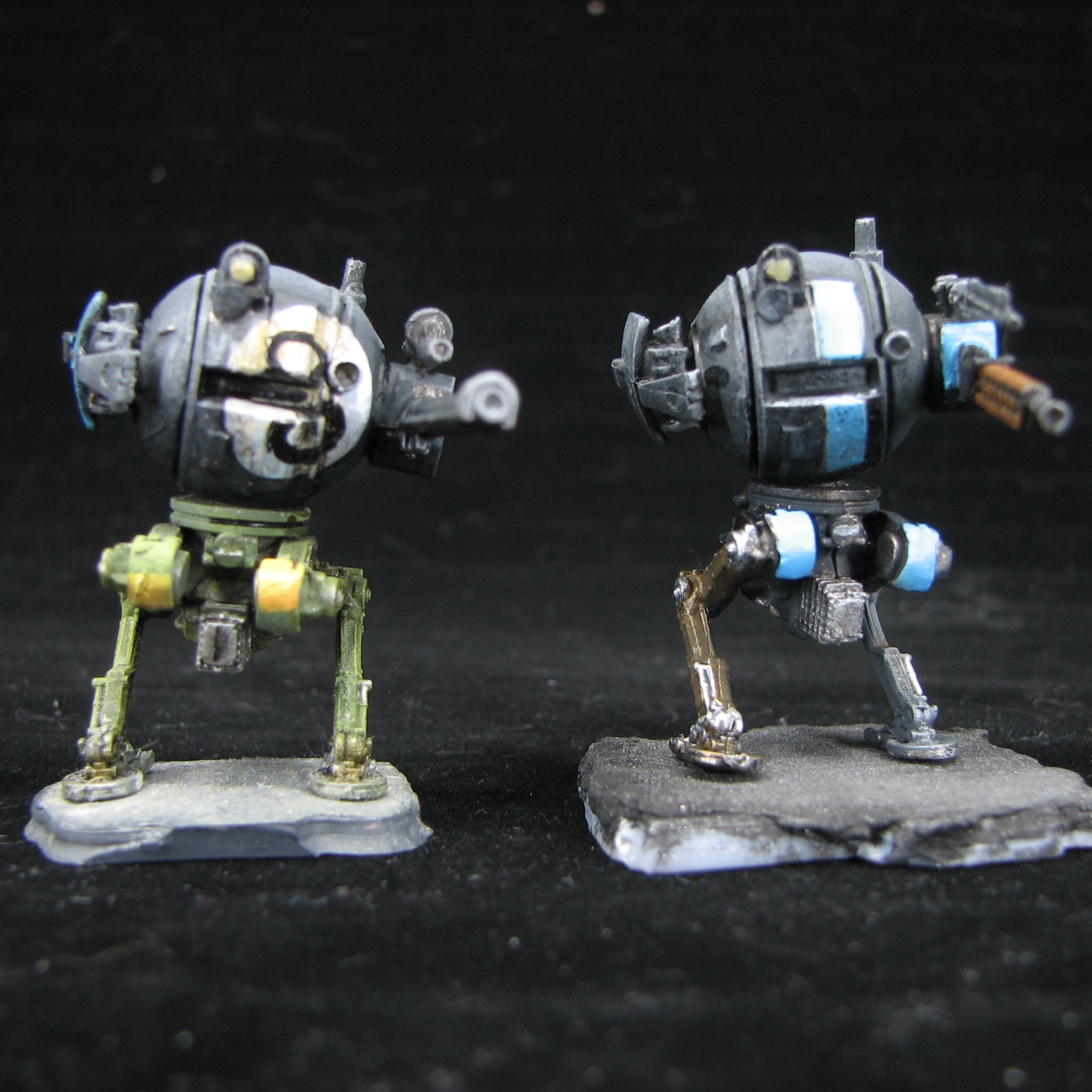 1/144 Scale Mini — Corvid Eightball